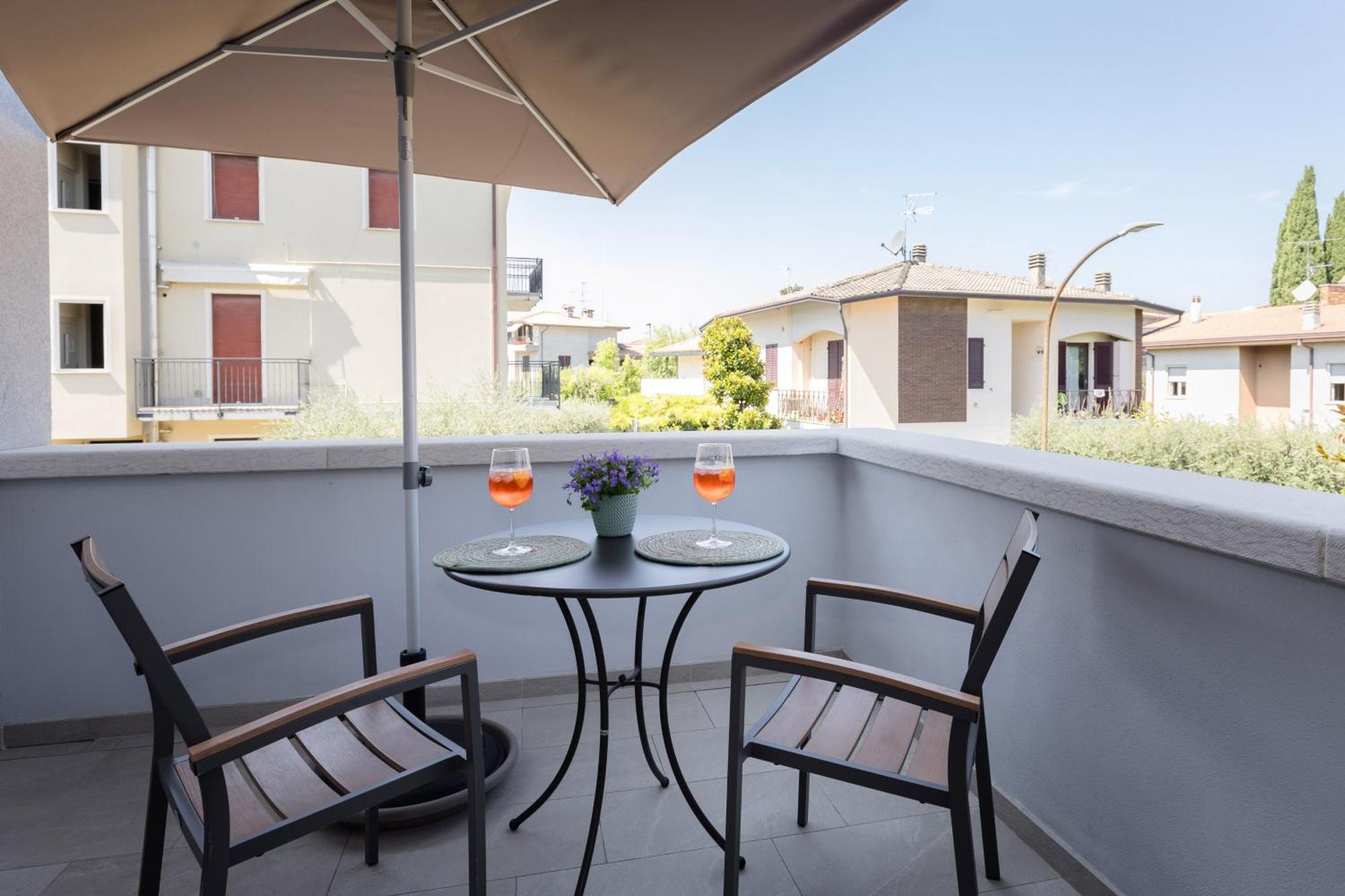 Charming Sirmione Bed & Breakfast Exterior photo