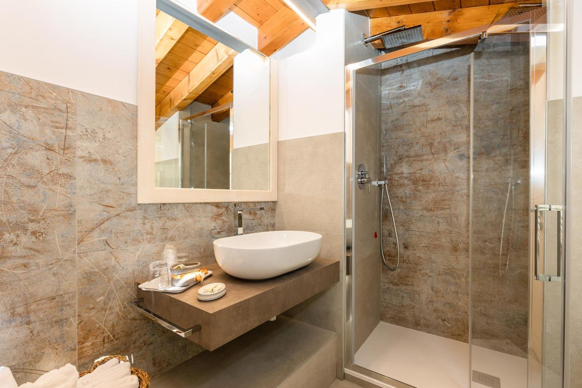 Charming Sirmione Bed & Breakfast Exterior photo